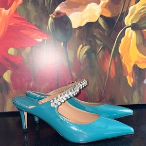 NWOT  👠 💎 Bing Patent Jeweled Mules 
heels slip on shoes with diamonds 💎